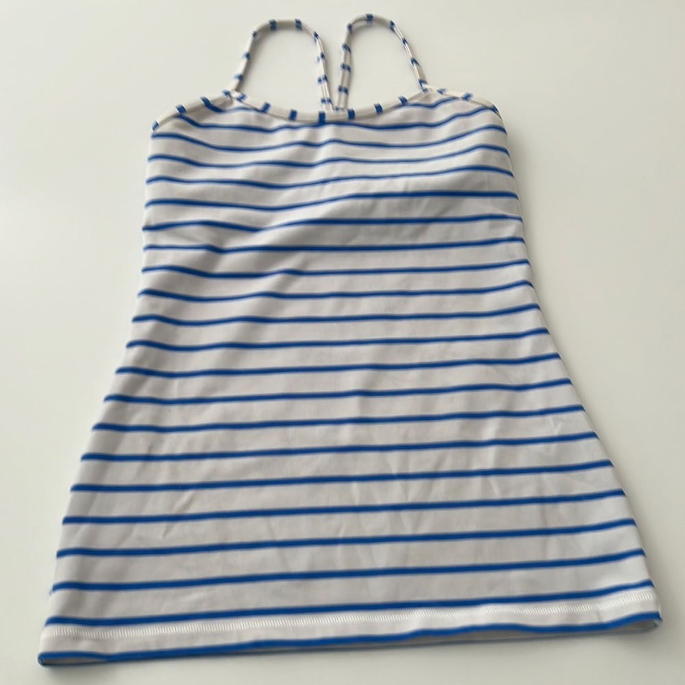 Lululemon size 8 athletic top with built-in bra